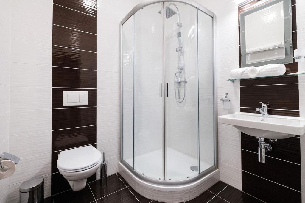 Mp Hotel Зноймо Екстериор снимка